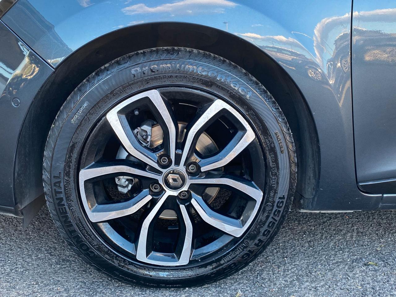 Renault Clio dCi 8V 90 CV 5 porte Moschino Intens