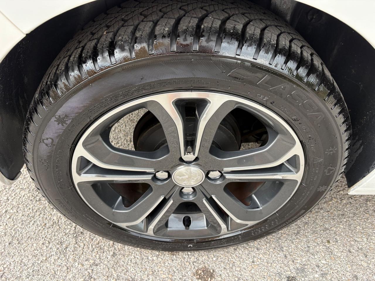 Peugeot 208 1.4 HDi 68 CV 99000km