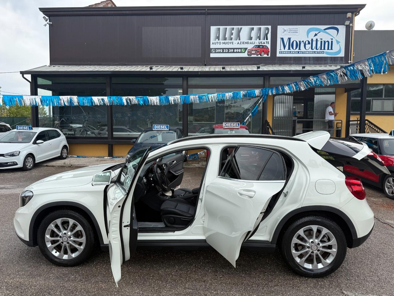" DA VETRINA " Mercedes-benz GLA 180 d Business
