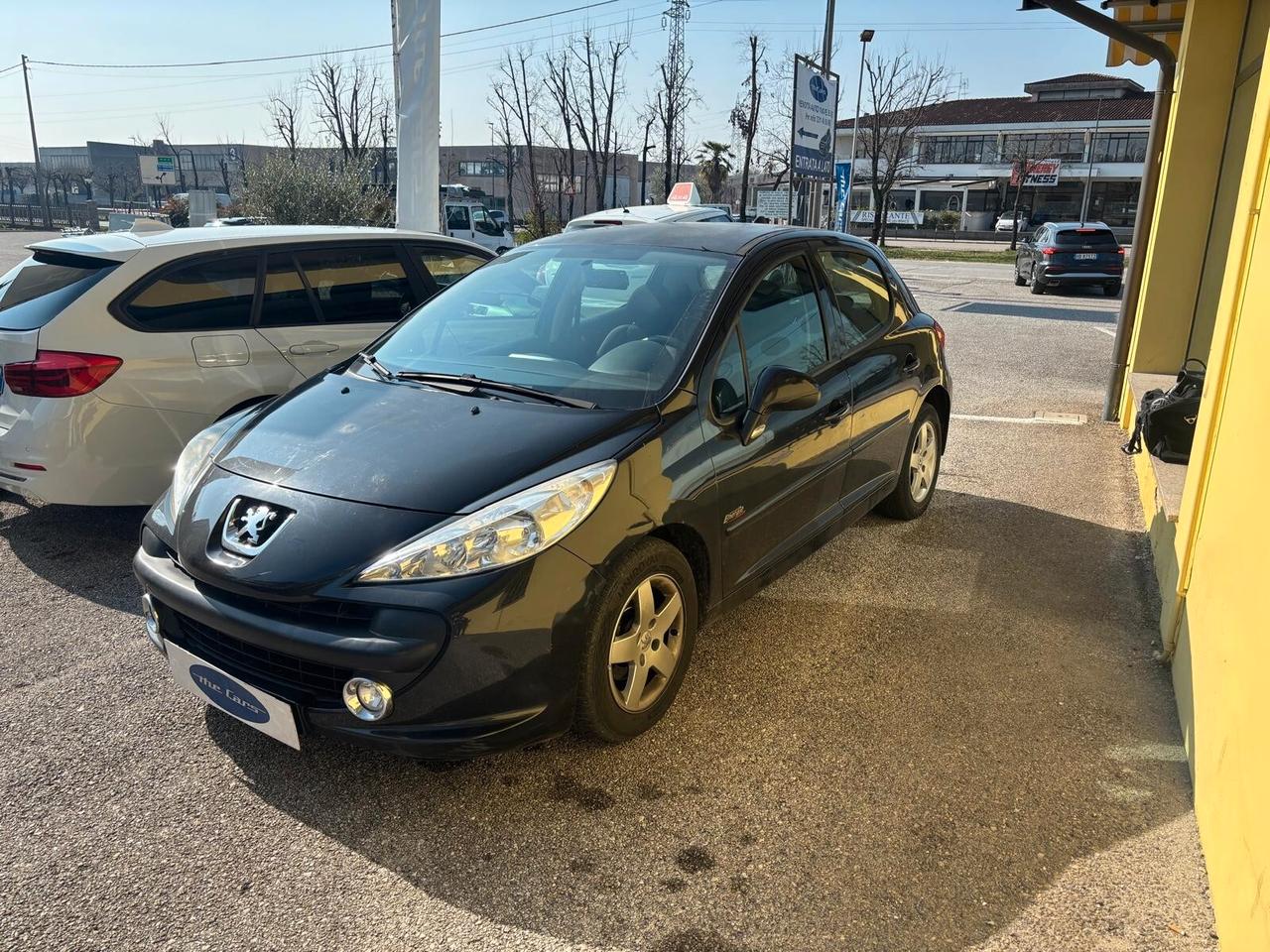 Peugeot 207 1.4 8V 75CV 5p. Energie Sport ECO GPL