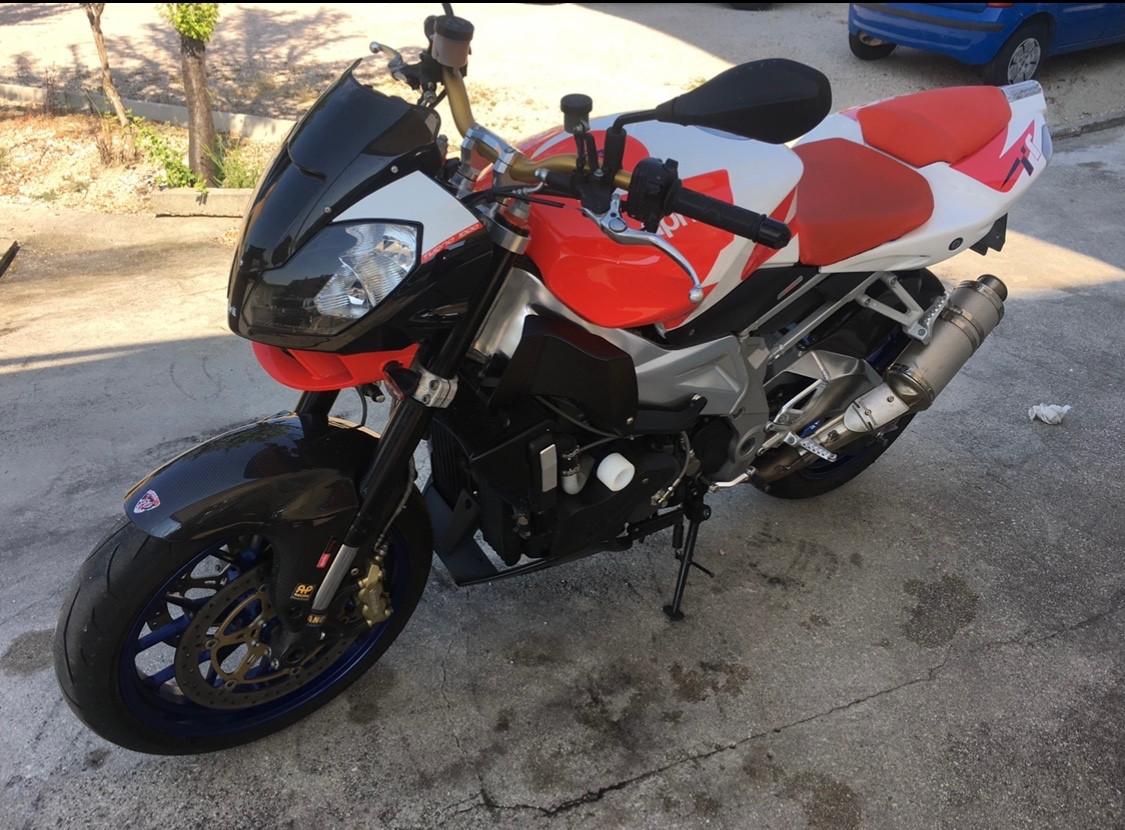 Aprilia Tuono 1000 R