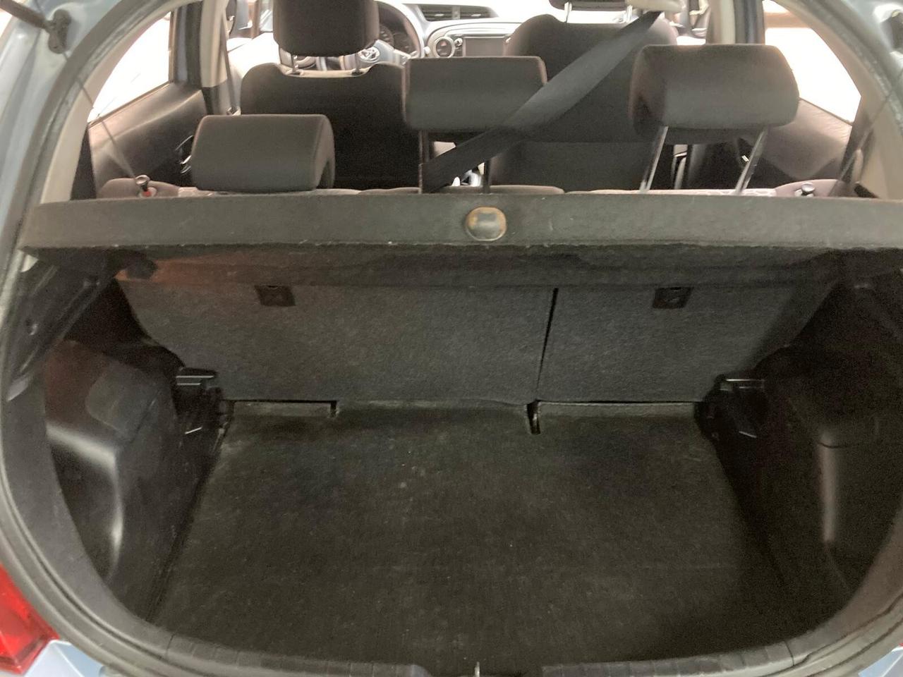 Toyota Yaris 1.0 - 100000km! - 2012