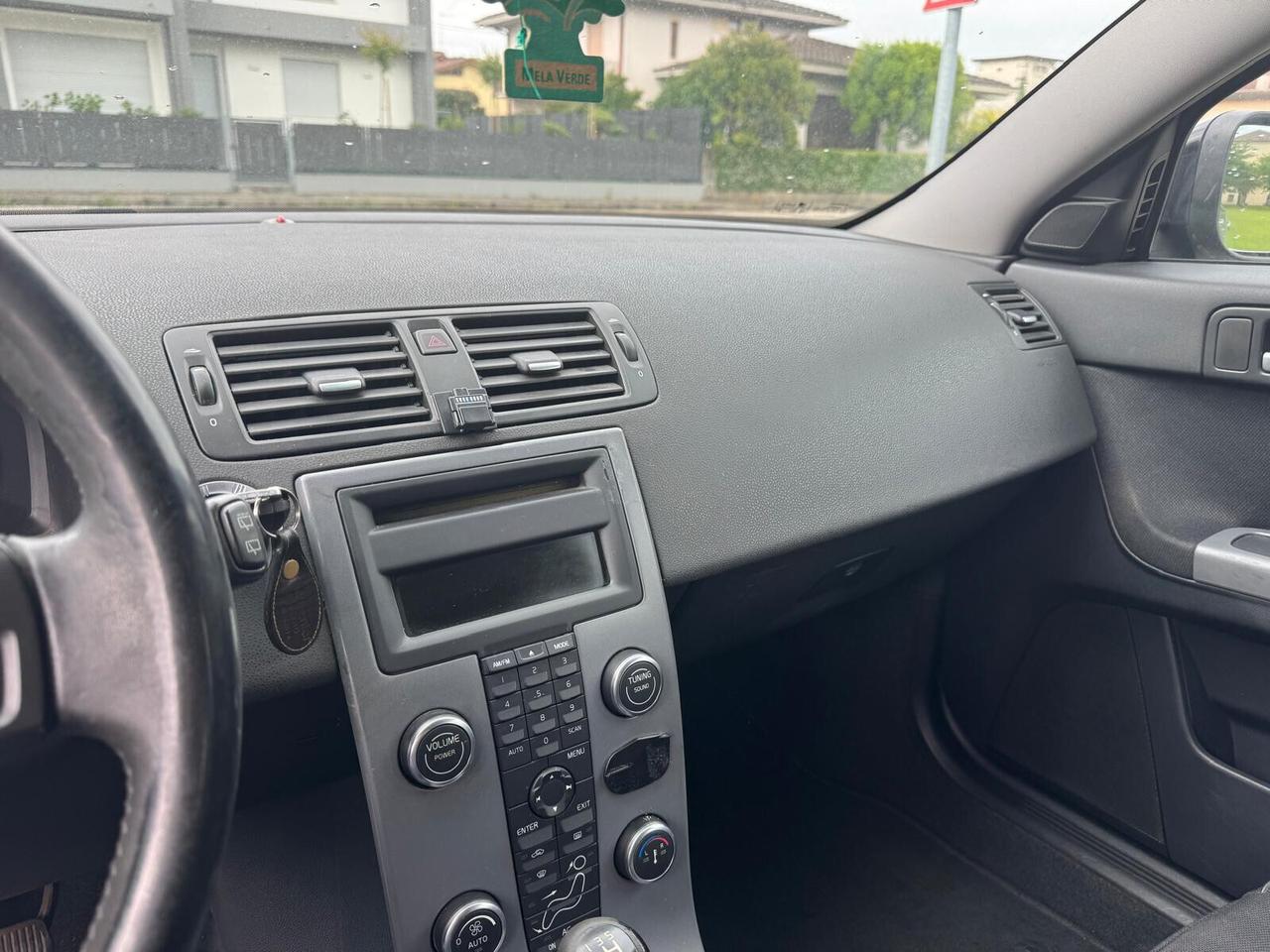 VOLVO V50 1.6 DIESEL DRIVE POLAR EURO 4 –