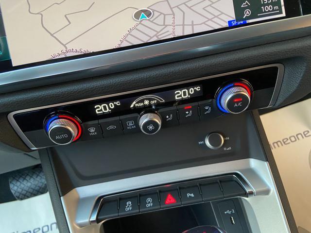 AUDI Q3 35 2.0 TDI S tronic Business Advanced COCKPIT