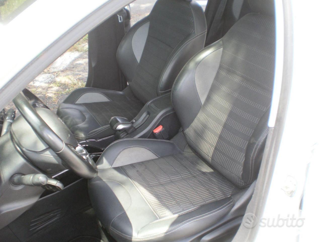 PEUGEOT 2008 C C 1500 DIESEL FULL