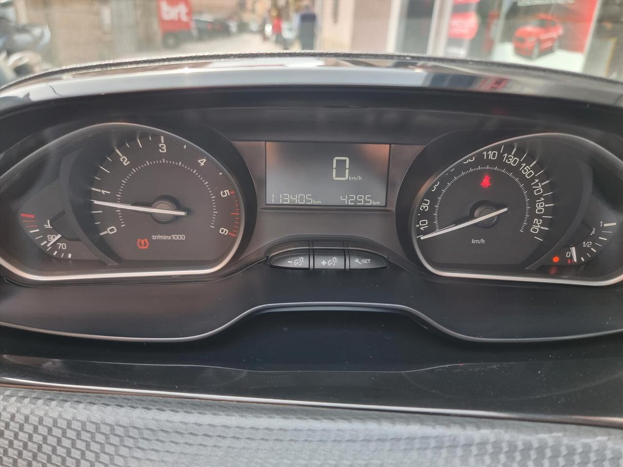Peugeot 2008 BlueHDi 100 S&S Allure 101 cv 12 mesi garanzia
