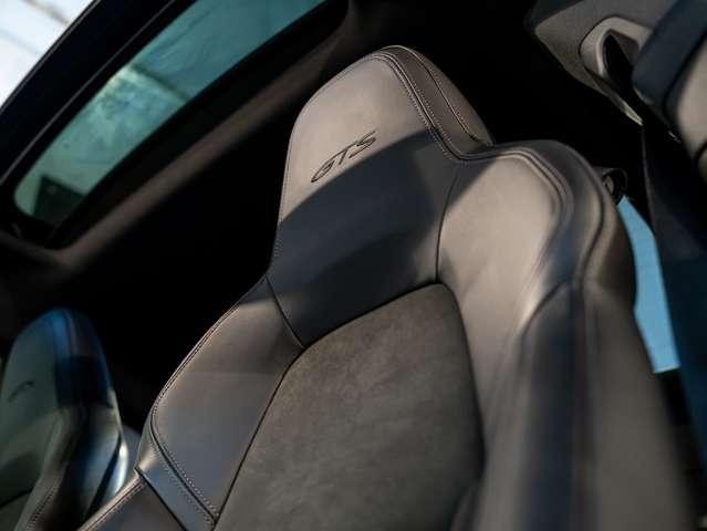 Porsche 992 Coupe 3.0 Carrera GTS auto+Tetto+Chrono+Bose+Lift