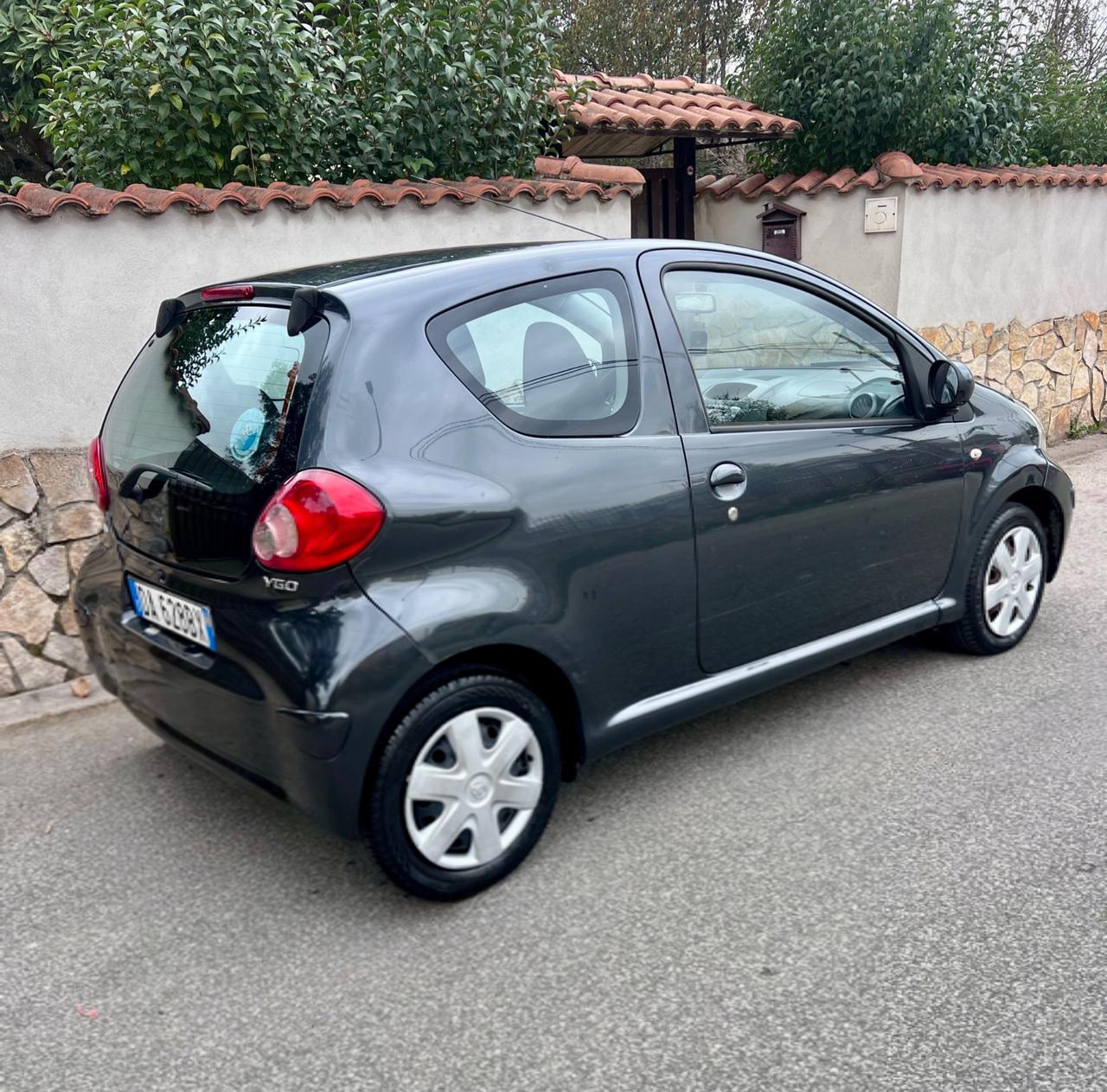 Toyota Aygo 1.0 12V VVT-i 3 porte neopatentati, ok