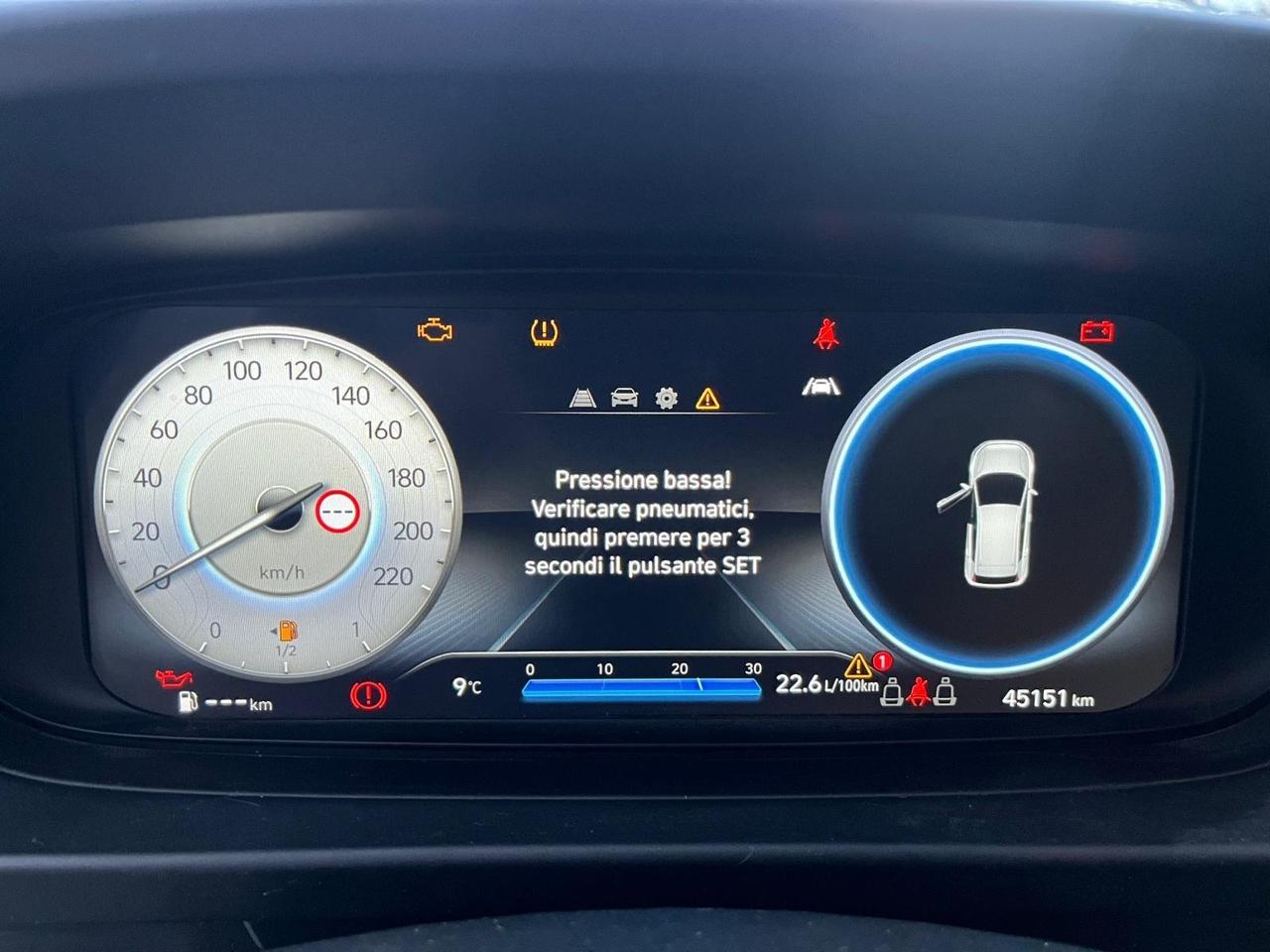 Hyundai bayon 1.2 hpi/benz-xline-full-2023