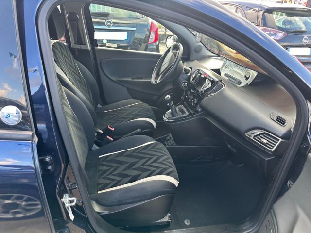 LANCIA Ypsilon 1.2 69 CV 5p.GPL Ecochic Silver