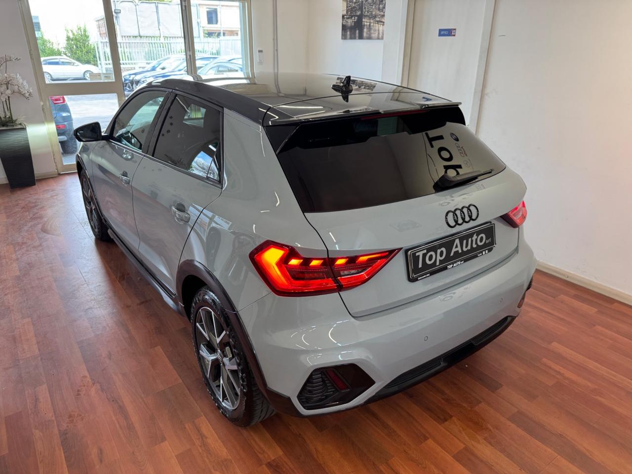 AUDI A1 CITYCARVER 35 TFSI S TRONIC S LINE EDITION