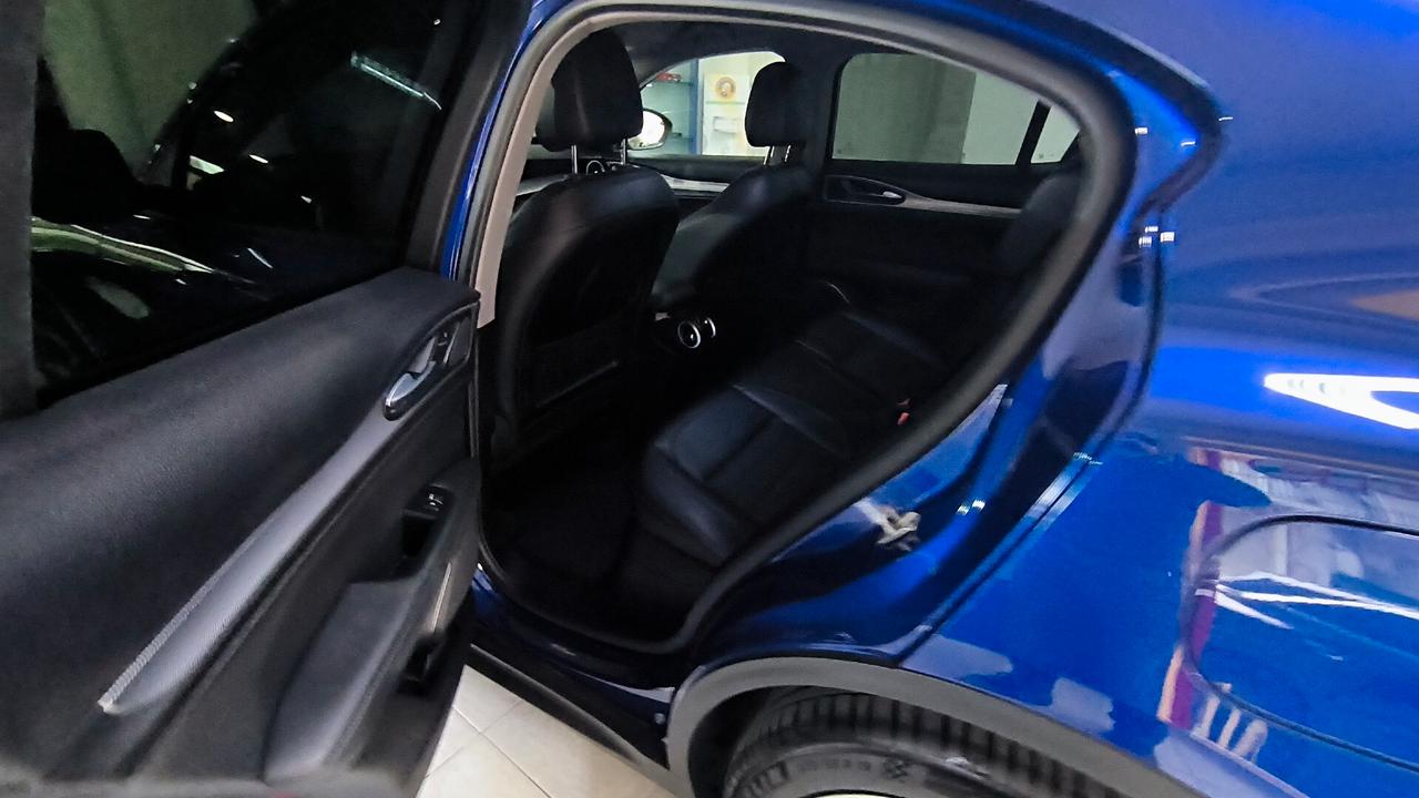Alfa Romeo Stelvio 2.2 Turbodiesel 190 CV AT8 Q4 Sprint