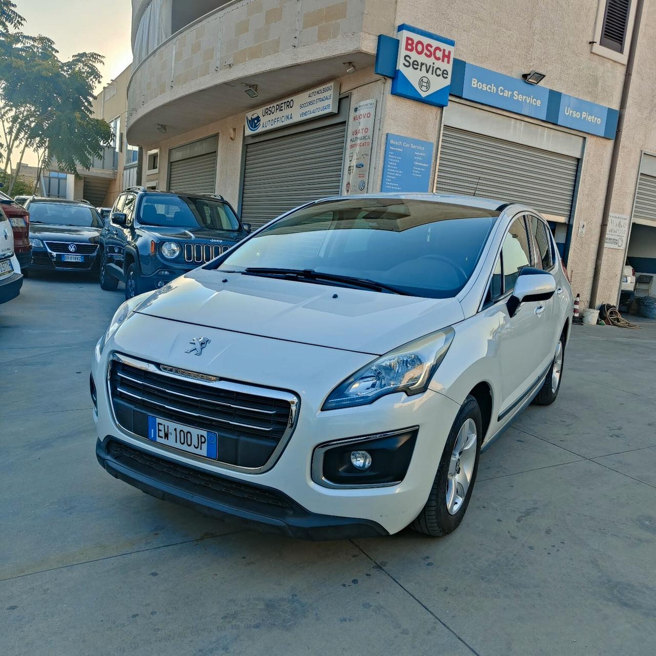Peugeot 3008 1.6 HDi 115CV Business
