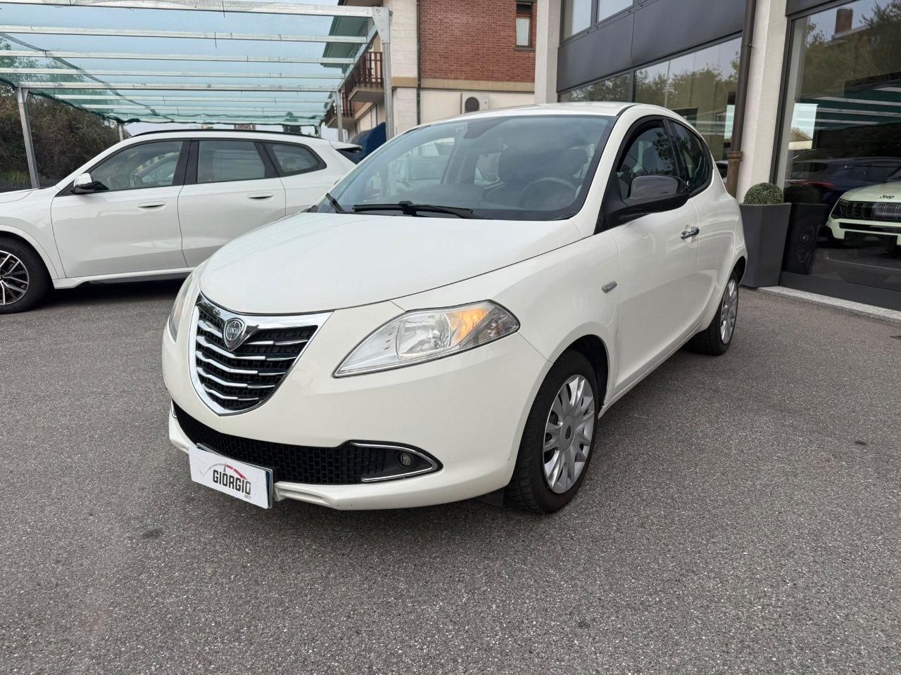 Lancia Ypsilon 5 Porte Ypsilon 1.2 8v Platinum ecochic Gpl 69cv