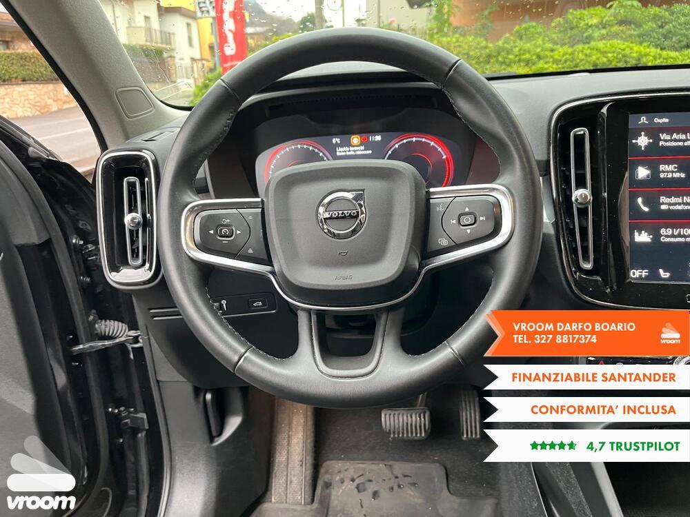 VOLVO XC40 (2017-->) XC40 T2 Geartronic Momentum