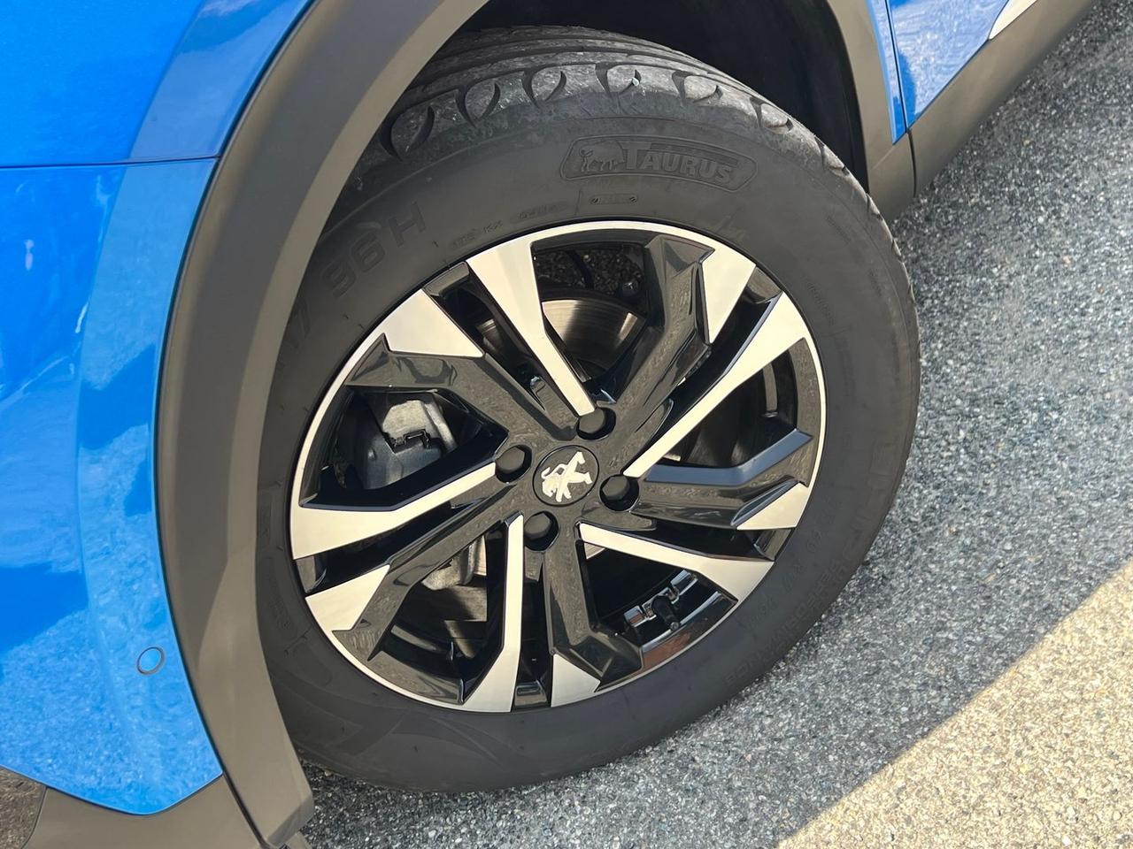 Peugeot 2008 PureTech 130 GT #50089