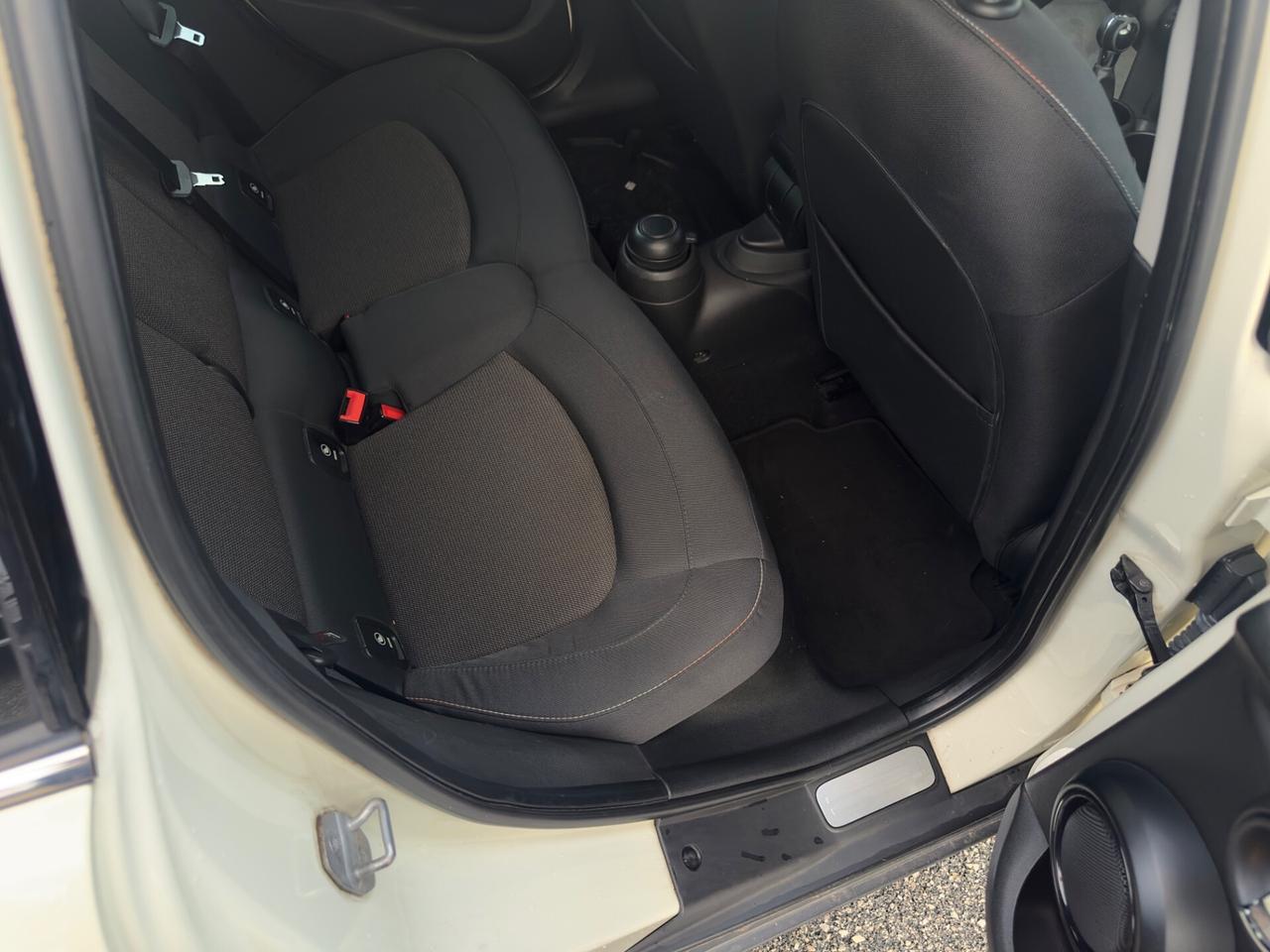 Mini 1.5 Cooper D 5 porte 2015