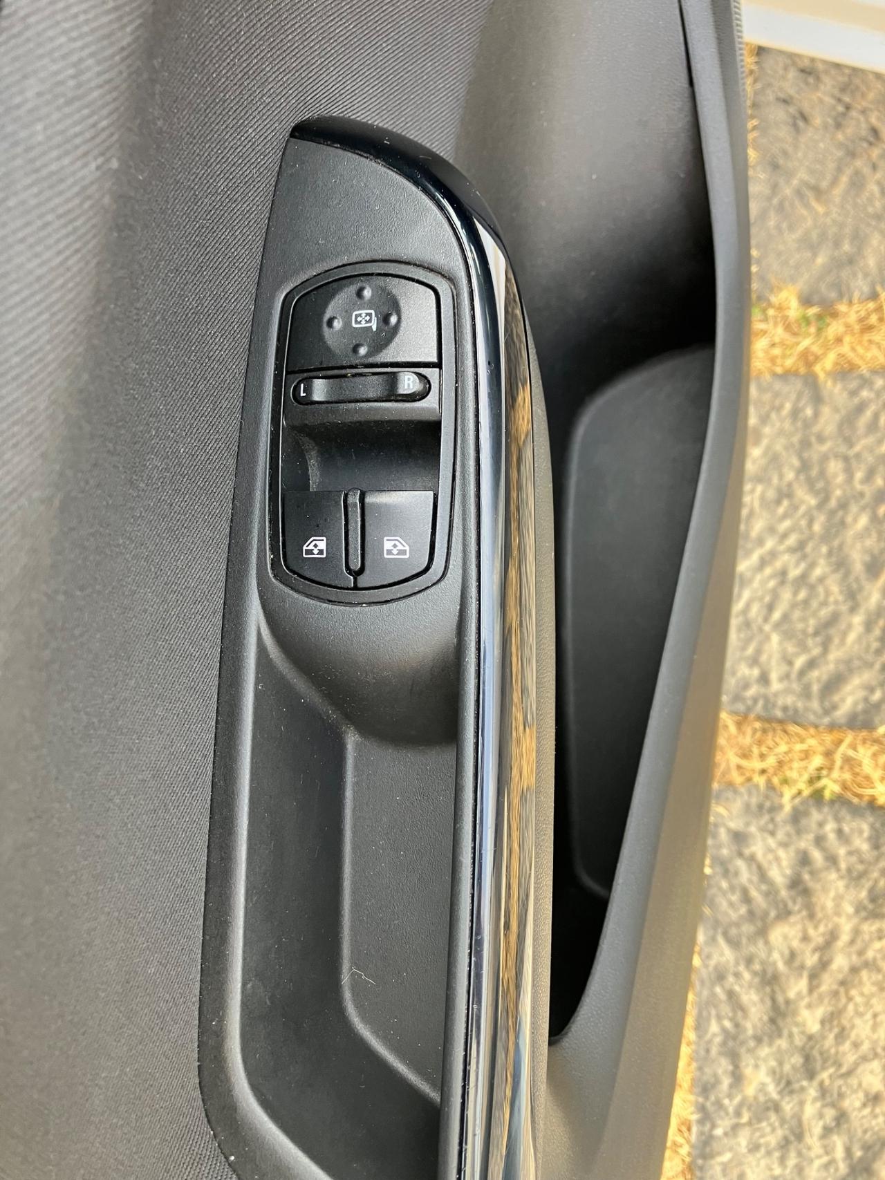 Opel Corsa 1.3 CDTI b-Color UNICO PROPRIETARIO