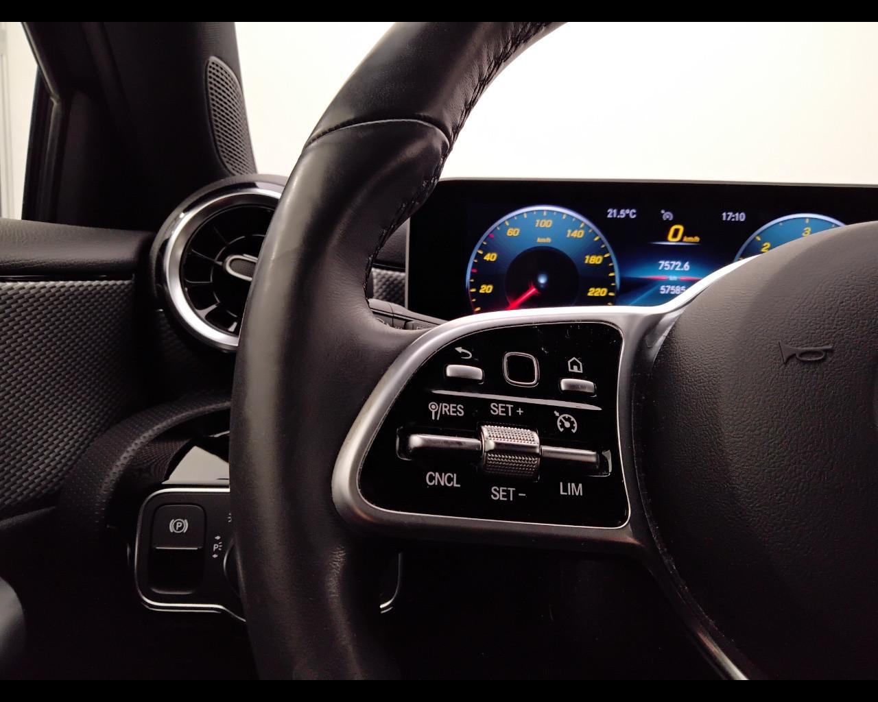 Mercedes-Benz Classe A - W177 2018 - A 200 d Sport 4matic auto