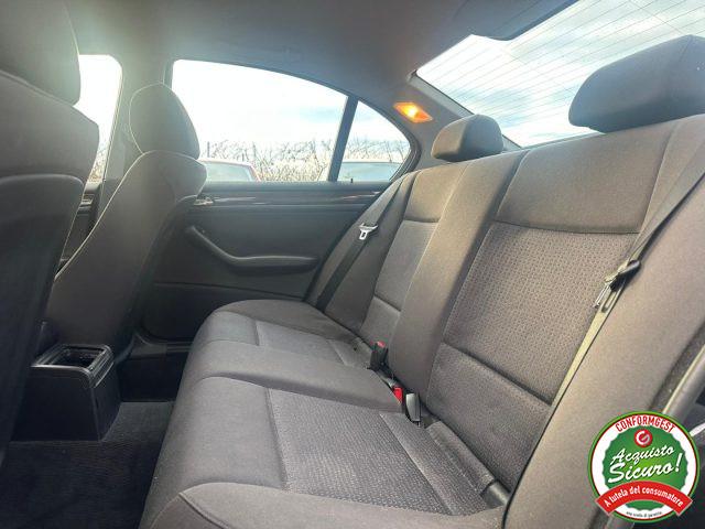 BMW 318 i (2.0) cat 4 porte Futura