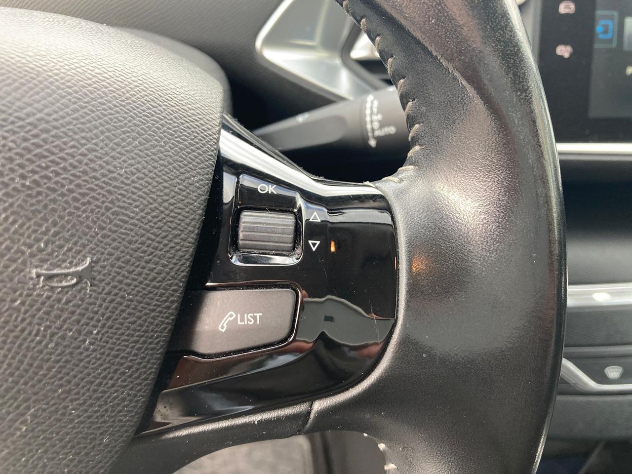 Peugeot 308 SW 1.6 Blue HDI 100 #7526