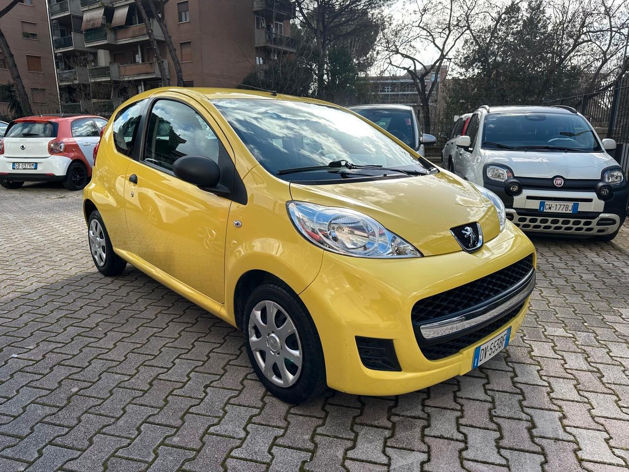 Peugeot 107 1.0 3P. 03/2009 KM.76081 UNIPRO.