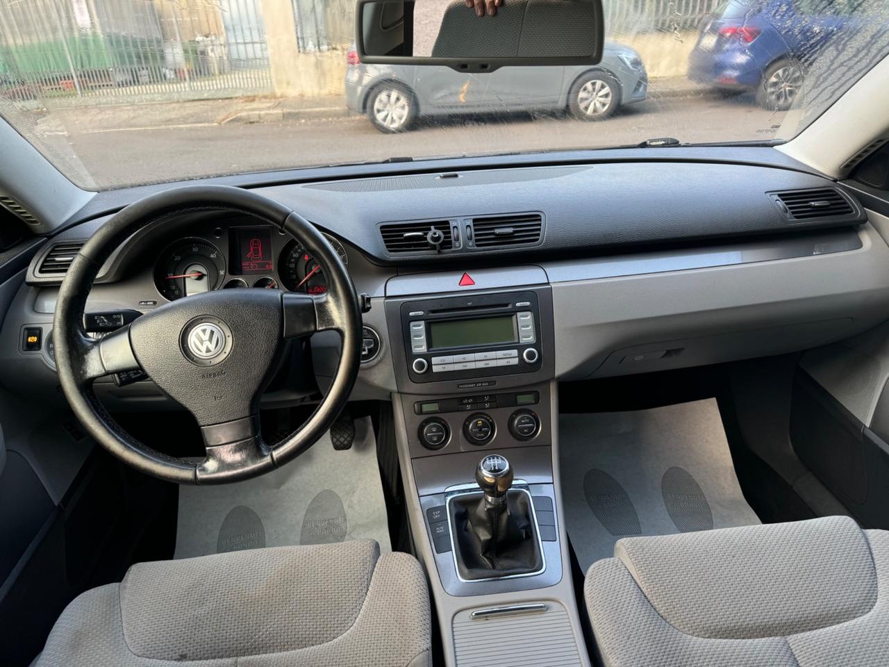 Volkswagen Passat 2.0 TDI 110CV DPF Trend. Bluemot.