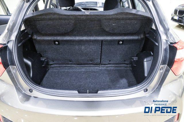 TOYOTA Yaris 1.5 Hybrid 5 porte Business