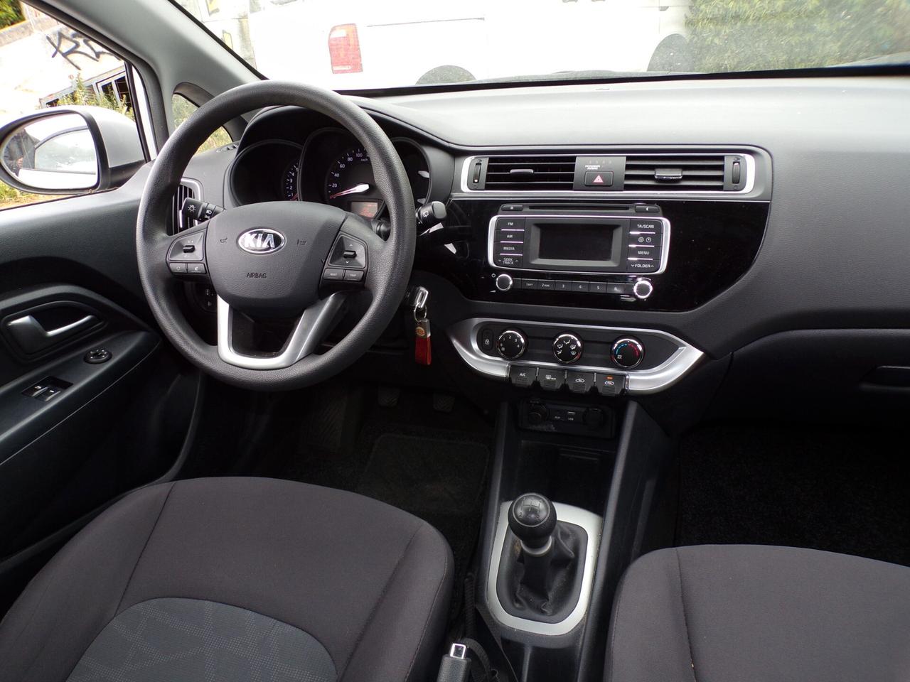 Kia Rio 1.2 CVVT 5p. Cool
