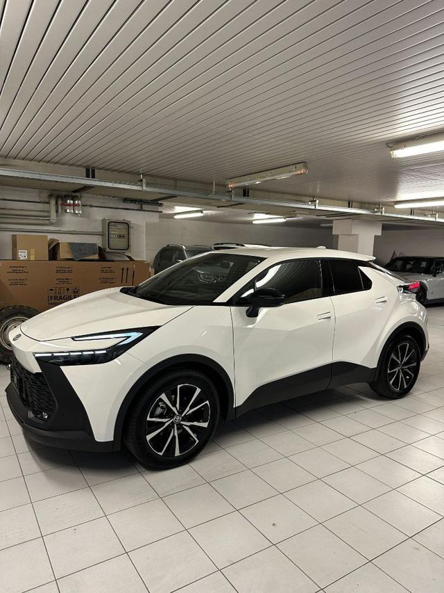 TOYOTA C-HR 1.8 Hybrid E-CVT Trend