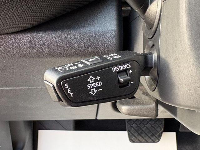 AUDI Q5 2.0 TDI mHEV+ S tronic quattro S line edition.