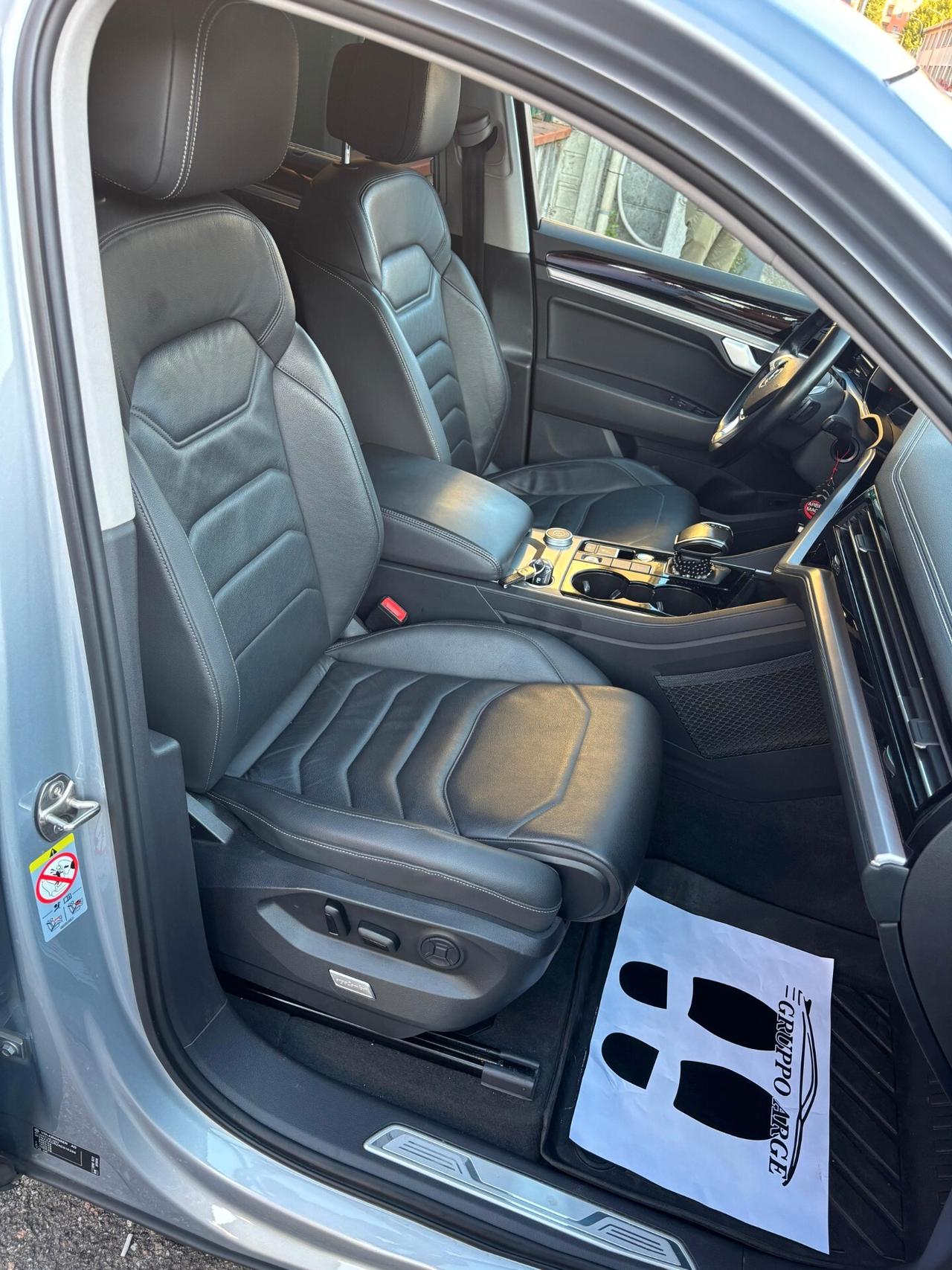 Volkswagen Touareg 3.0 V6 TDI SCR Advanced
