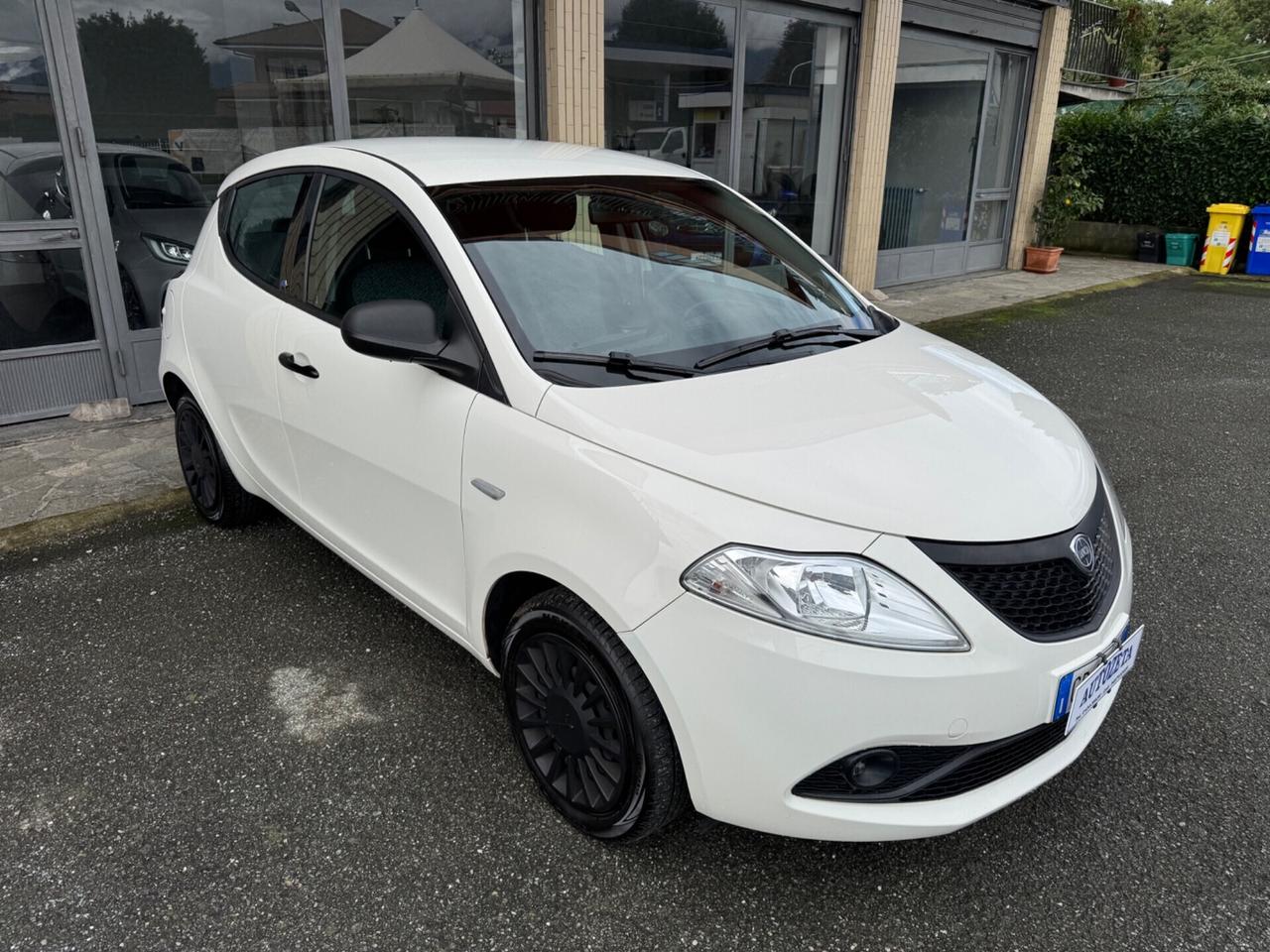 Lancia Ypsilon 1.2 GPL Elefantino Blu