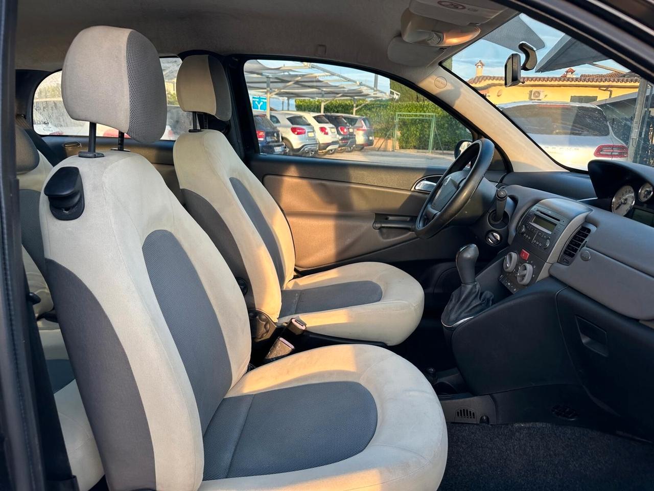 Lancia Ypsilon 1.3 Multijet