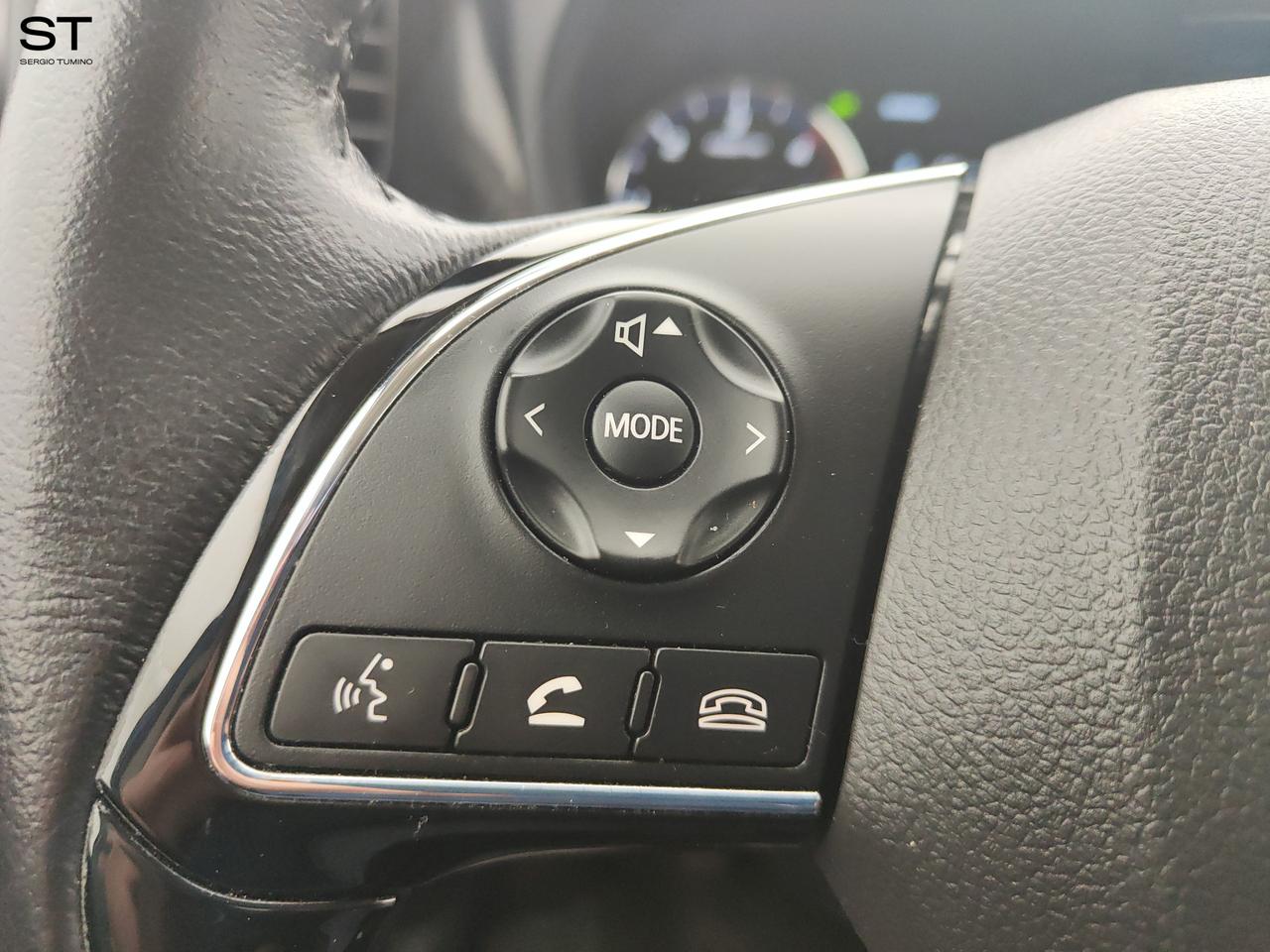 MITSUBISHI Outlander 3ª serie - Outlander 2.2 DI-D 4WD Instyle 7p.