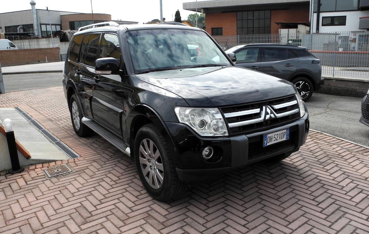 Mitsubishi Pajero 3.2 DI-D 16V 5p. Intense
