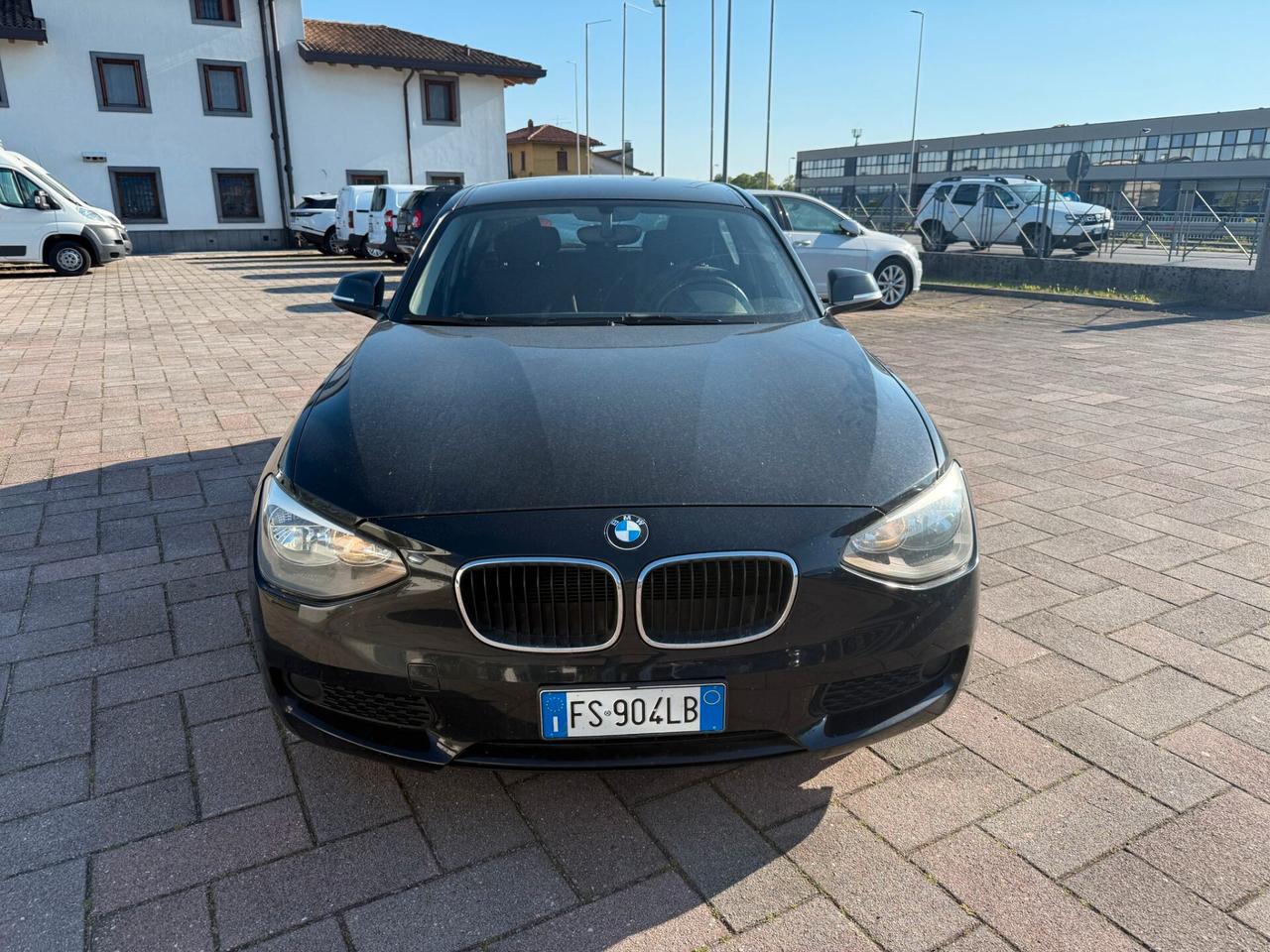 Bmw 116 116d 5p. UrbanBmw