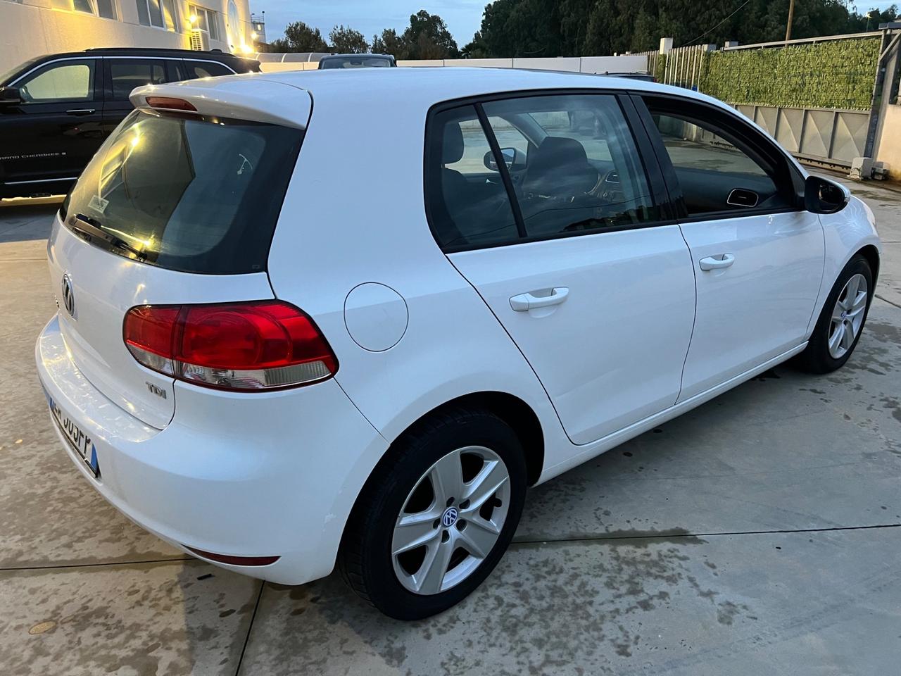 Volkswagen Golf 1.6 TDI 5p. Trendline 2010