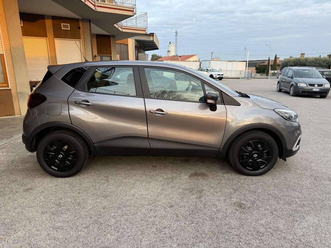 Renault Captur 1.5 Diesel 90 CV - OK Neopatentati