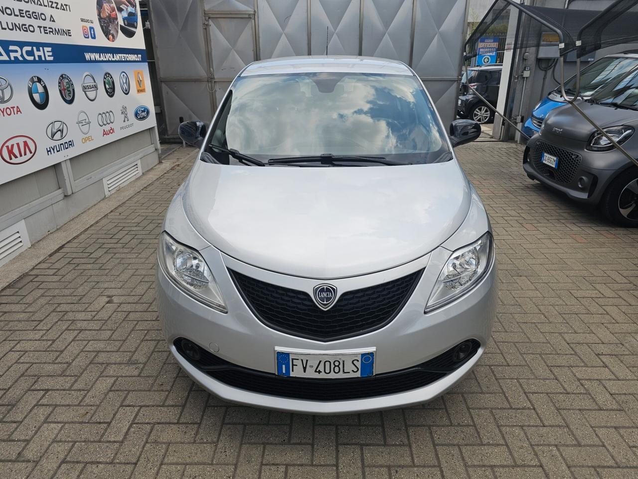 Lancia Ypsilon 1.2 69 CV 5 porte S&S Platinum - Unico proprietario