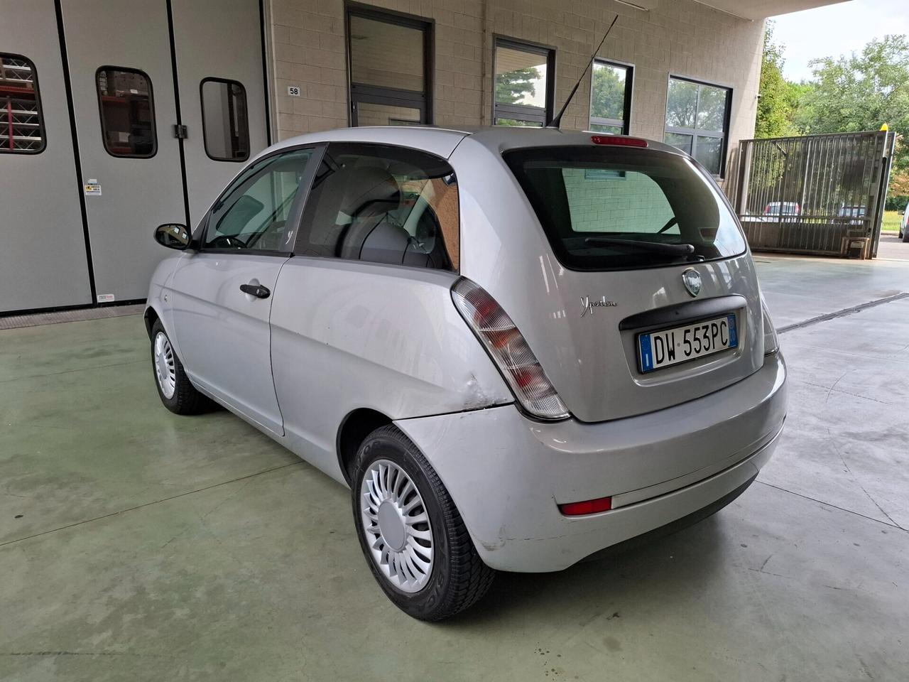 Lancia Ypsilon 1.2 Argento