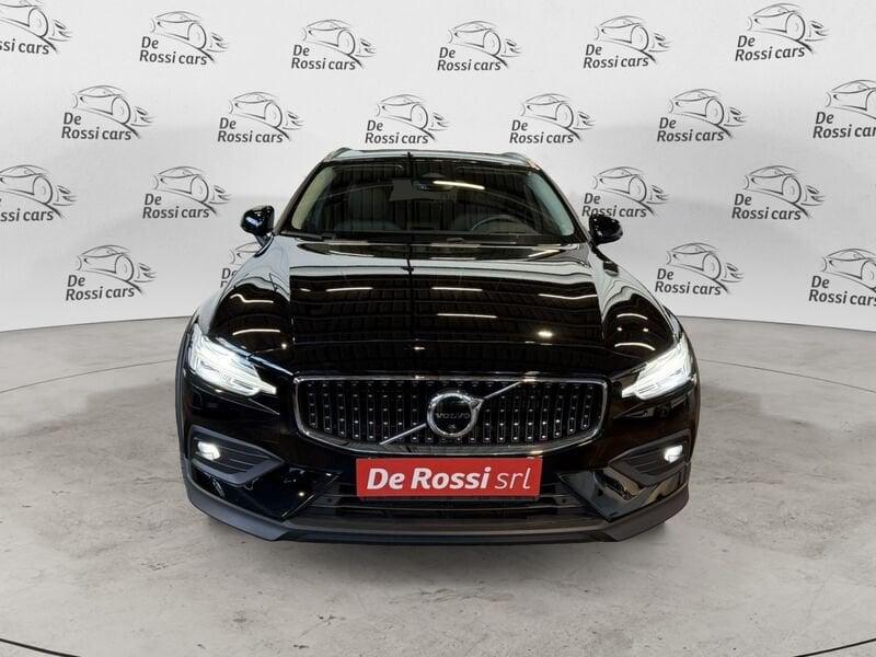 Volvo V60 Cross Country B4 (d) AWD automatico Ultimate