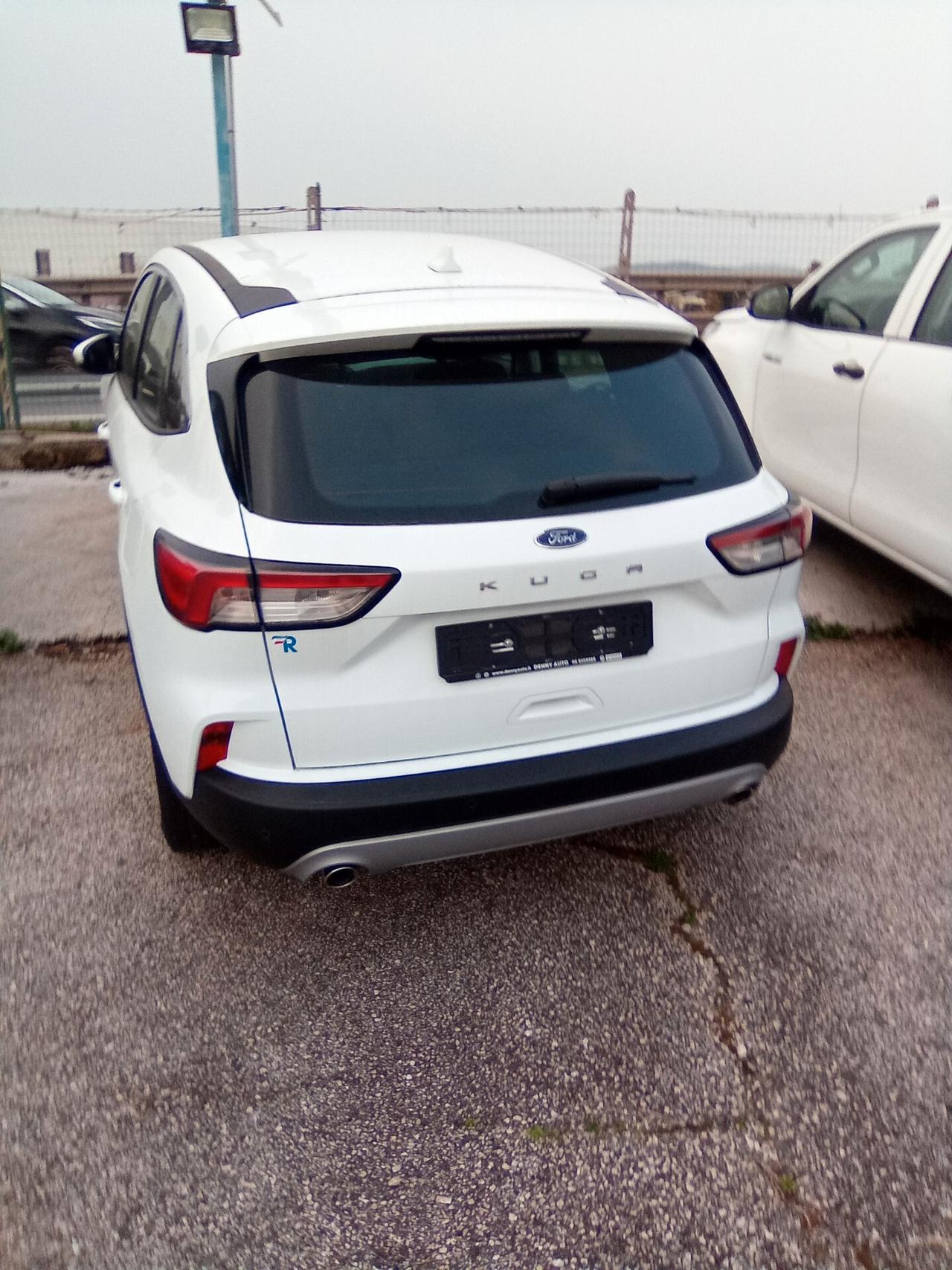 Ford Kuga 1.5 EcoBlue 120 CV 2WD Titanium gancio traino