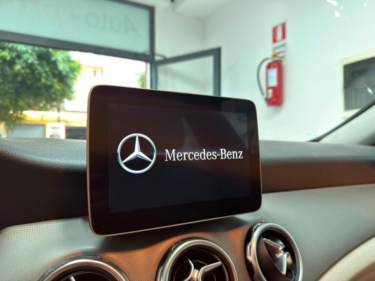 Mercedes-benz GLA 200 d Automatic Premium
