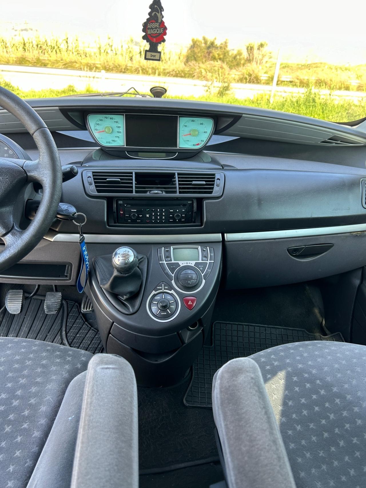 Peugeot 807 2.0 HDi FAP SR