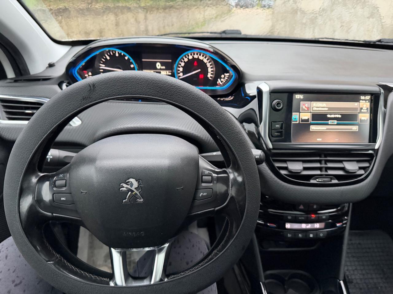 Peugeot 2008 BlueHDi 120 S&S Allure