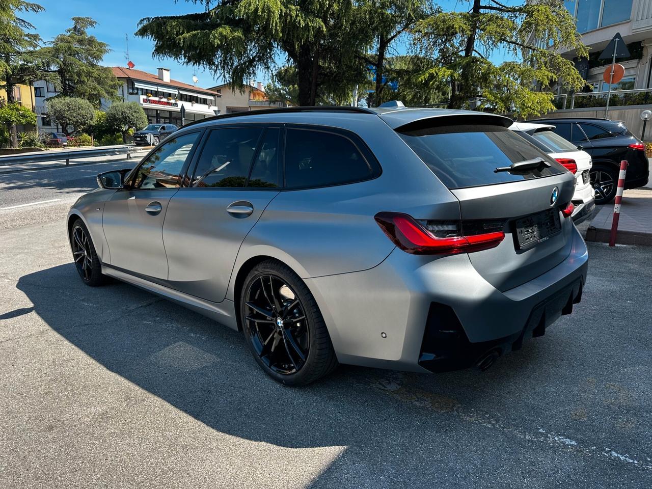 Bmw 320d xDrive Touring M Sport PRO_TETTO_R19_MATRIX_BLACK_