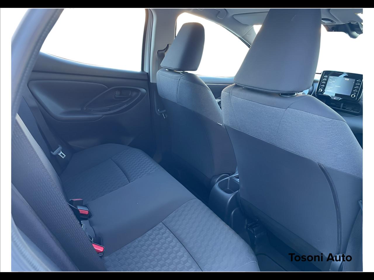 TOYOTA Yaris 1.0 Trend