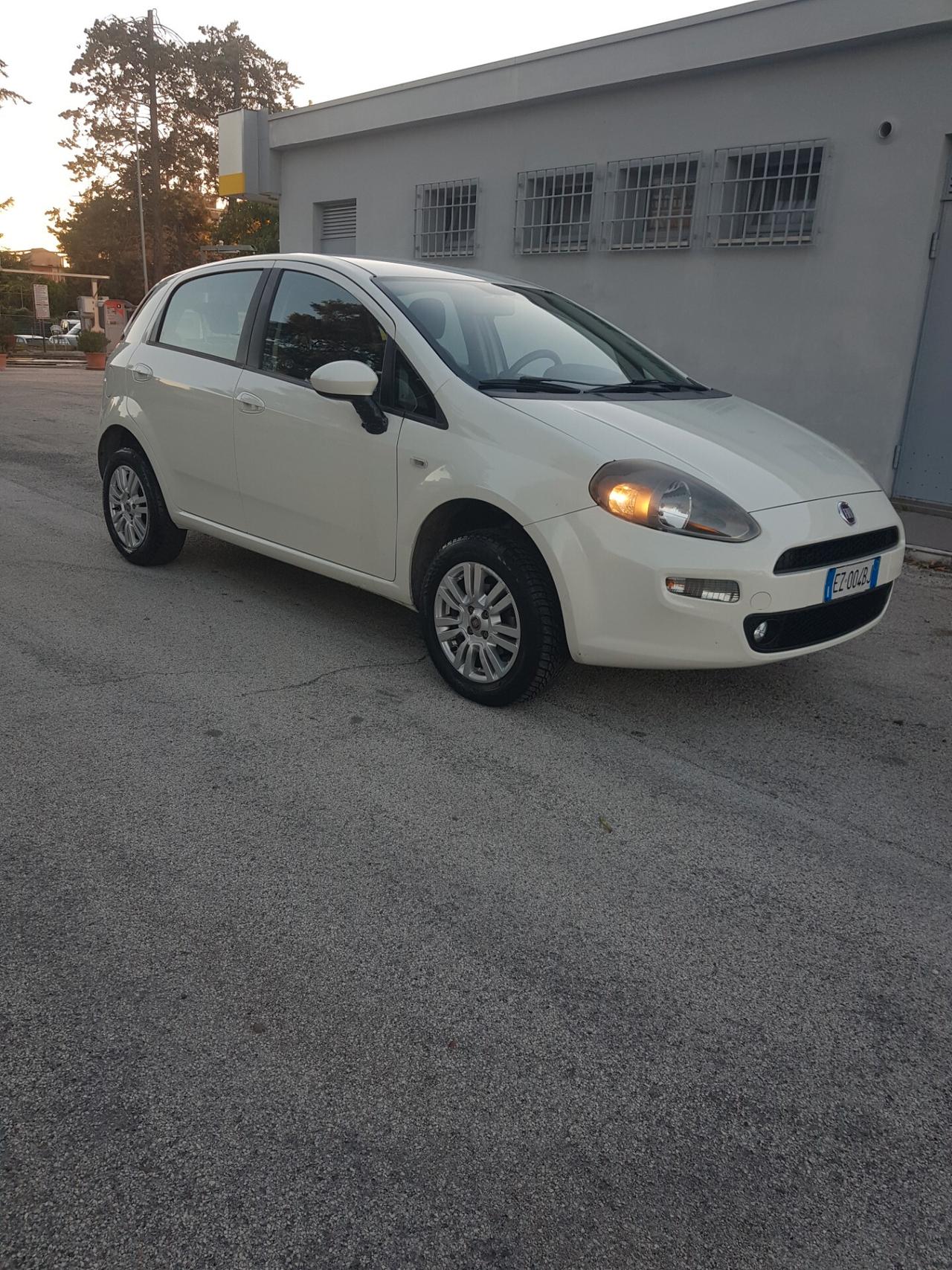 Fiat Punto 1.4 8V 5 porte Natural Power 2015