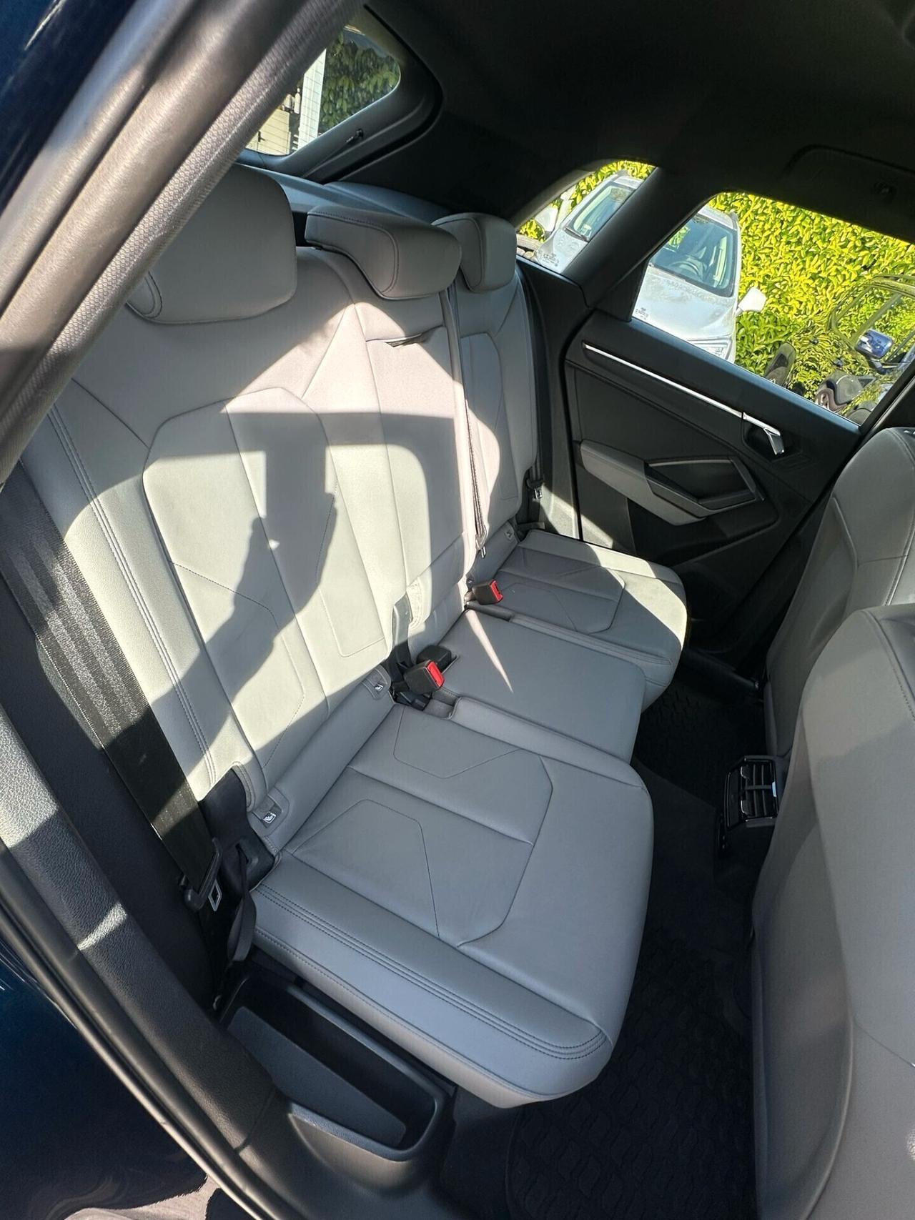 Audi Q3 40 TDI quattro S tronic S line edition